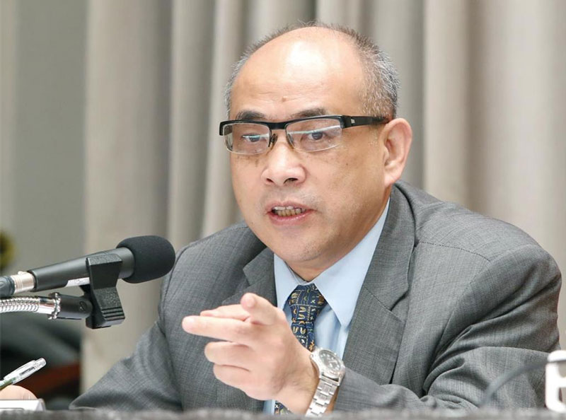 阳明董事长郑贞茂