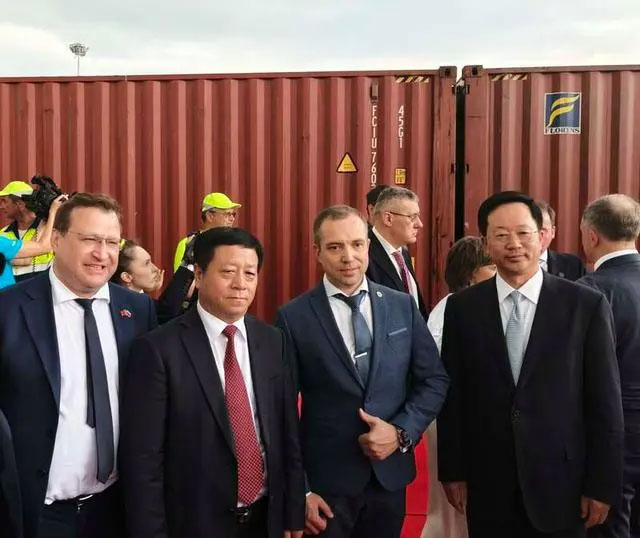 北极快线1号物流专列开行