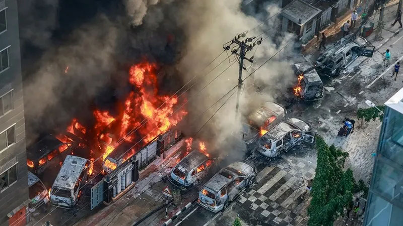 孟加拉国全国范围内持续爆发的抗议游行