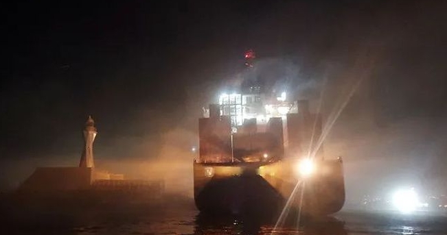 A shared container ship bound for China has run aground at Busan port