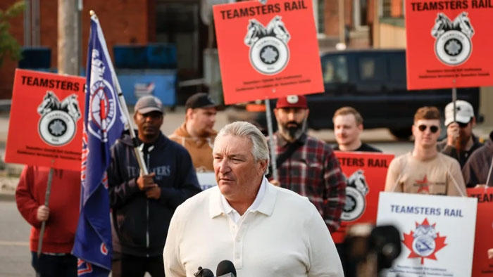 Canadian railway 26 officially entered the general strike