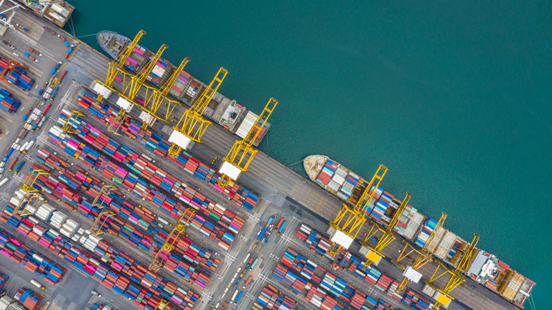 The freight rate of the European line will rise by 700 to 1000 US dollars from 15th of this month